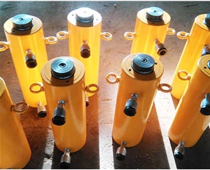 200噸液壓千斤頂生產(chǎn)供應(yīng)